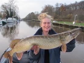 Tim Hulshof - Nicole met haar eerste metersnoek (Large)